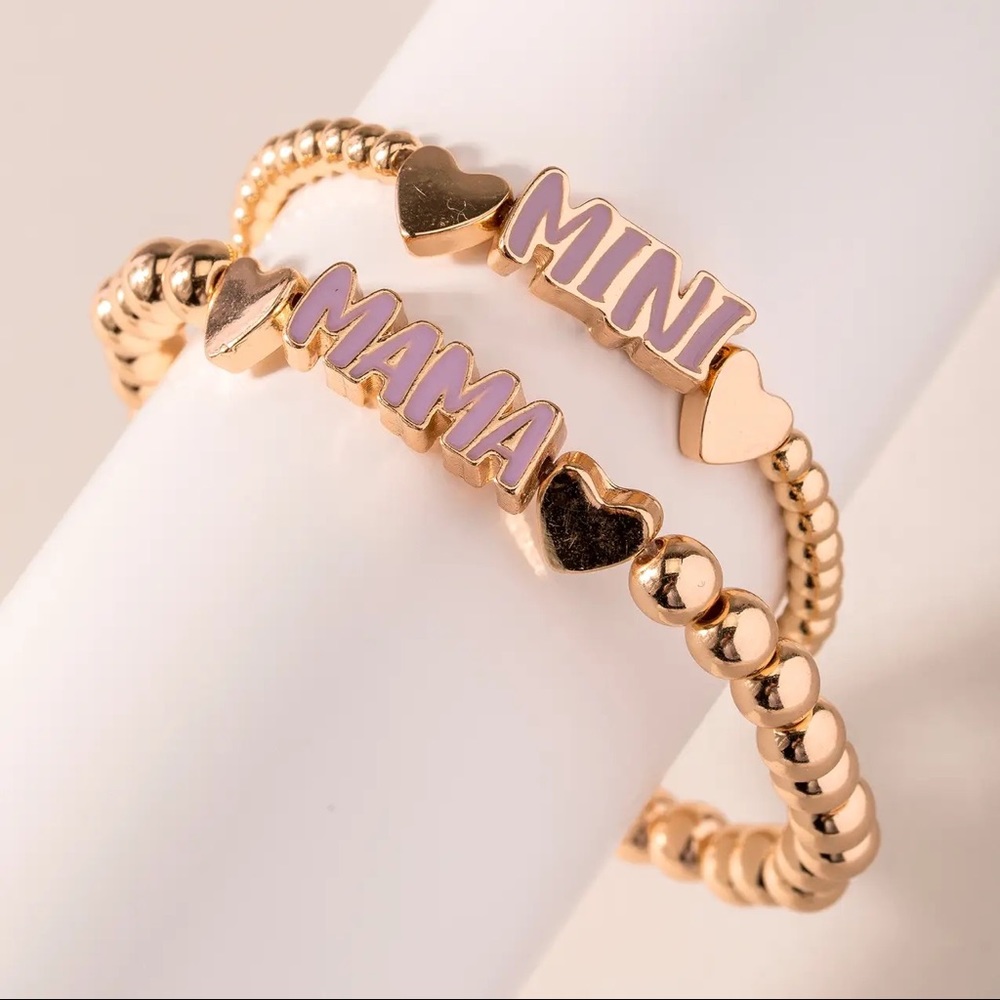 MAMA and MINI text charm bracelet set.